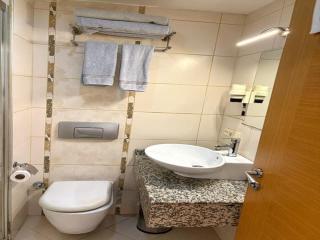 Business Twin Room, City view