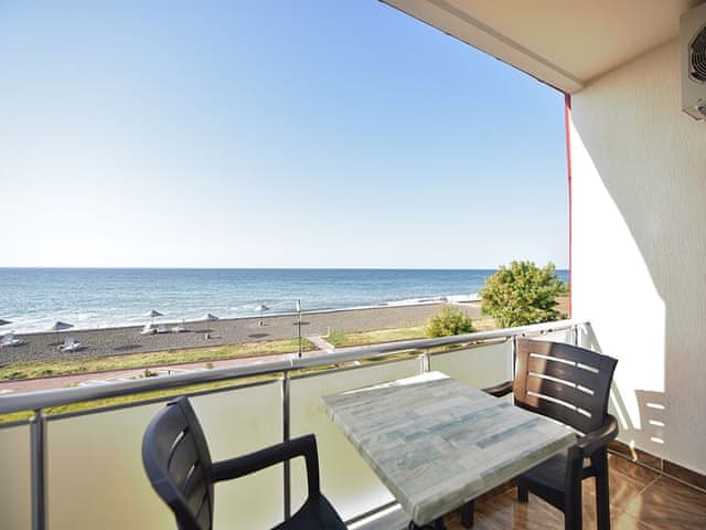 Classic Room, Multiple Beds, Non Smoking