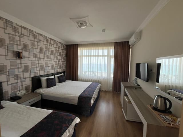 Classic Room, Multiple Beds, Non Smoking