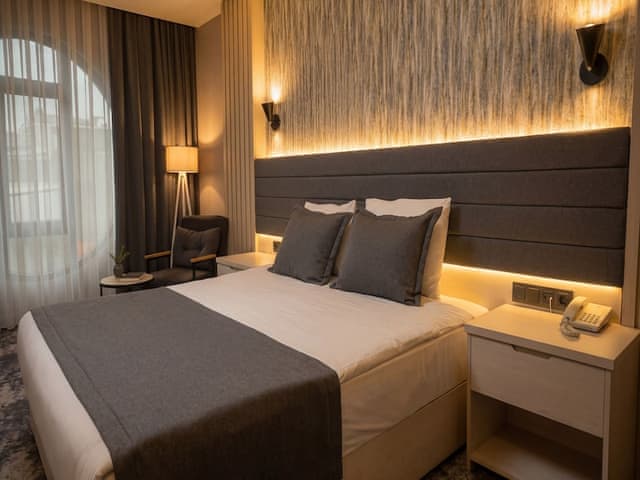 Standard Double Room Single Use, 1 Queen Bed