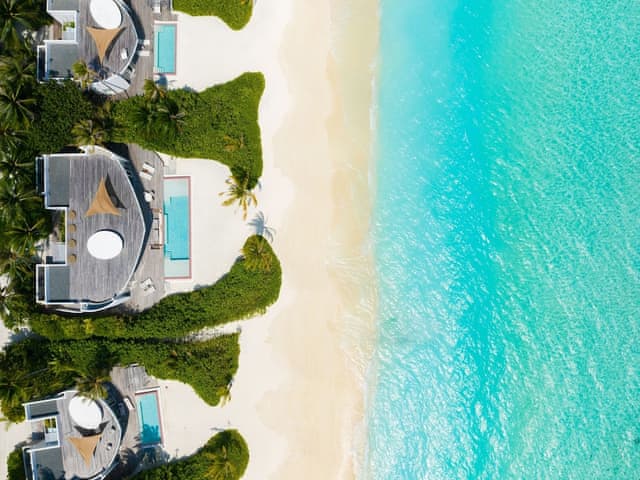 İki Yatak Odalı Havuzlu Plaj Rezidansı