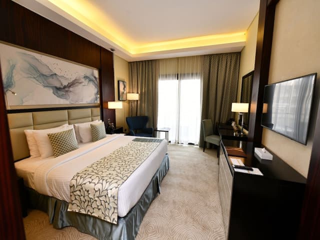 Room, 1 King Bed (Pool Cabana with direct access)