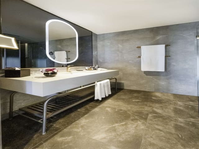 Room, City View (Collection)