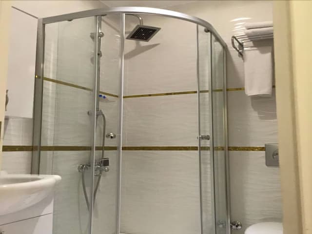 Standard Twin Room, Smoking