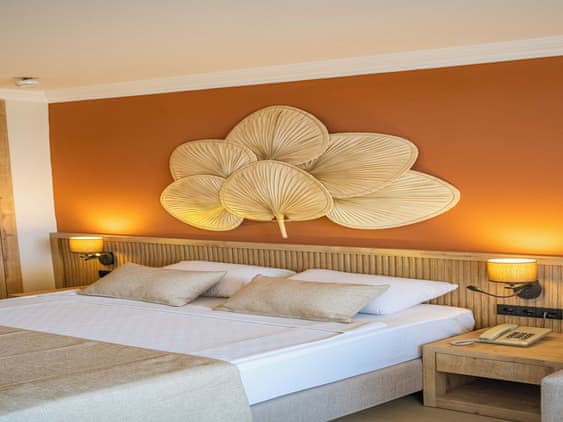 Deluxe Triple Room, Sea View, Beachside