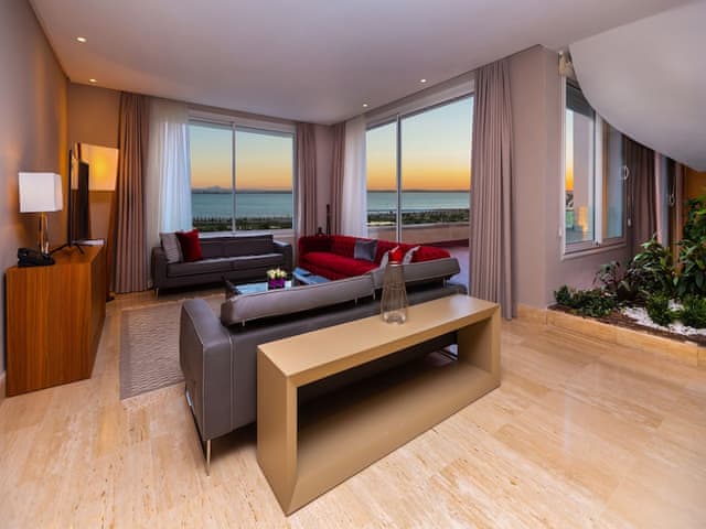 ADAM Four Bedrooms Lake View Loft