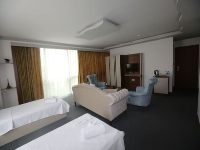 Family Room, 1 Bedroom