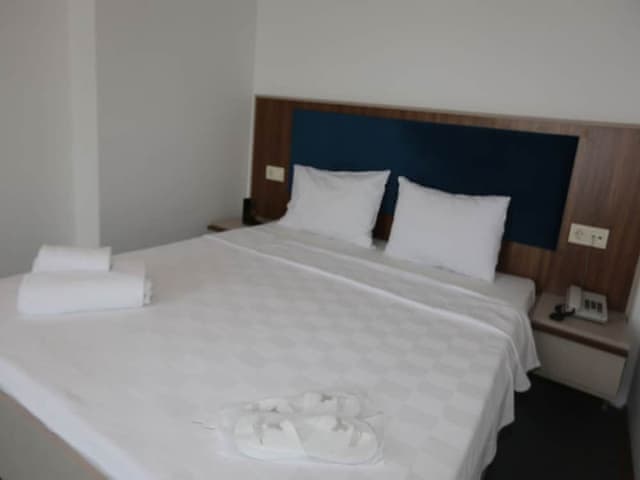 Family Room, 1 Bedroom