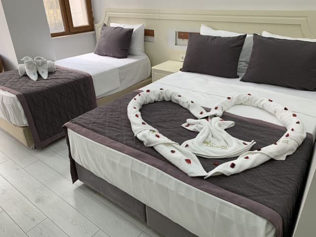 Standart Üç Kişilik Oda