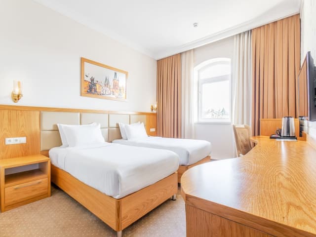 Standard Double or Twin Room, 1 King Bed, City View