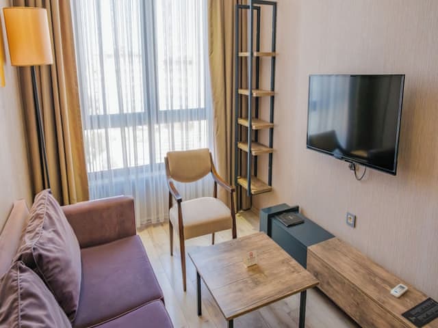 Junior Suite, 1 Bedroom, City View, Corner