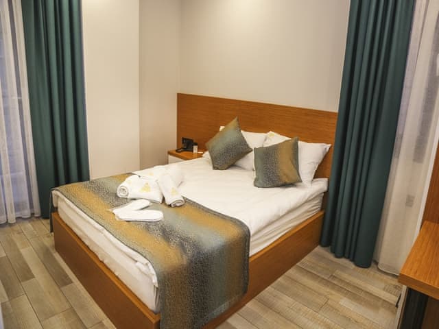 Deluxe Suite, 1 Bedroom, Lanai, City View