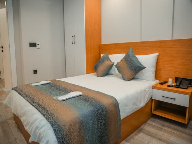 Deluxe Suite, 1 Bedroom, Lanai, City View