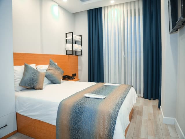 Deluxe Suite, 1 Bedroom, Lanai, City View