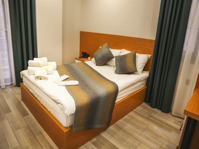 Deluxe Suite, 1 Bedroom, Lanai, City View