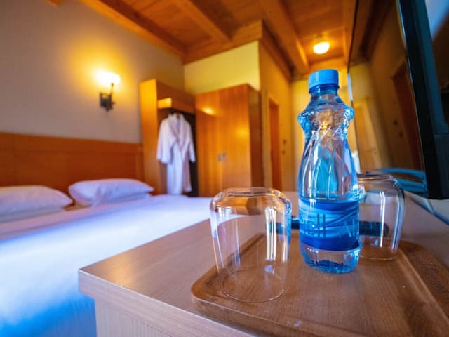 Classic Double Room, Bathtub, Valley View