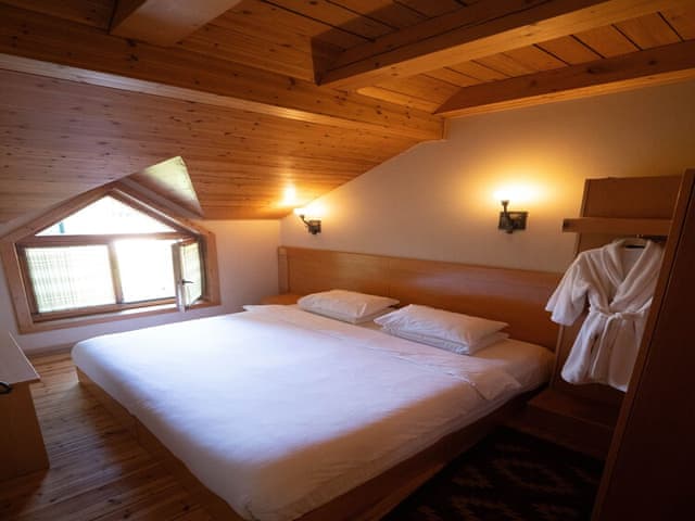 Classic Twin Room, 1 King Bed