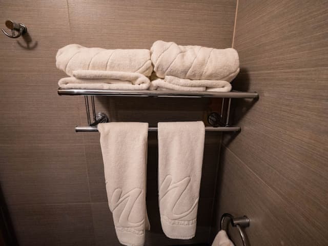 Classic Double Room, Bathtub, Valley View