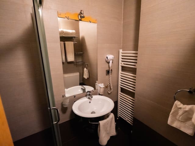 Classic Double Room, Bathtub, Valley View