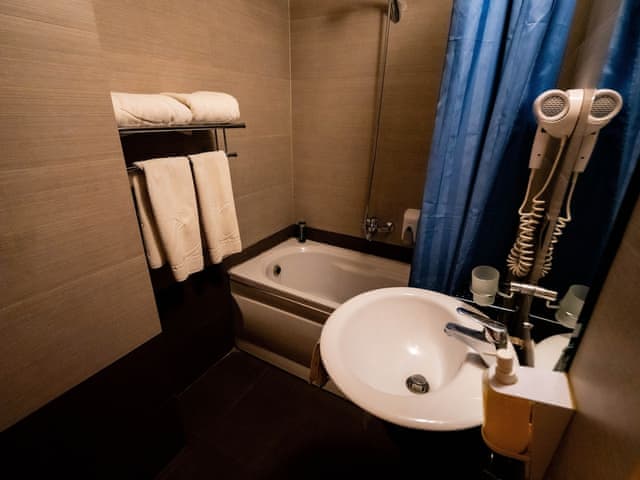 Classic Double Room, Bathtub, Valley View
