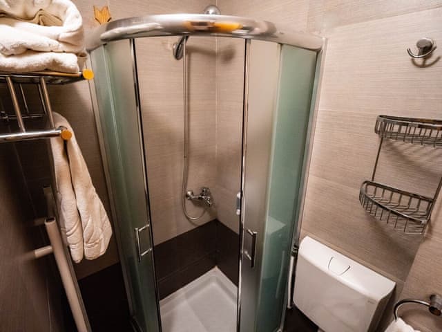 Classic Twin Room, 1 King Bed