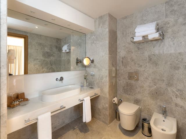 Deluxe Double or Twin Room, 1 Bedroom, Balcony, Sea View