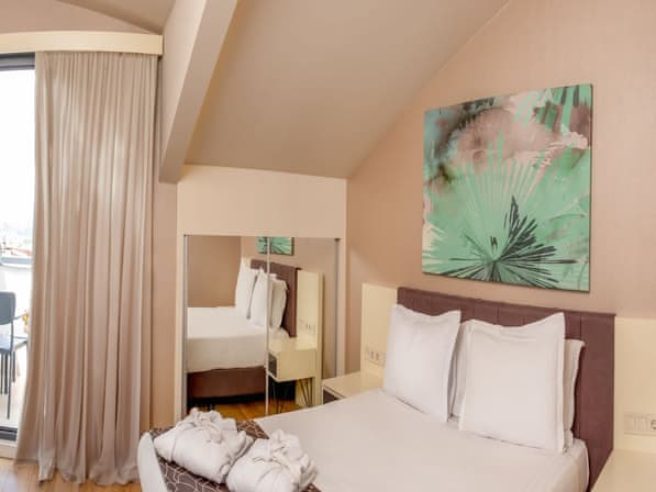 Duplex, Balcony, City View