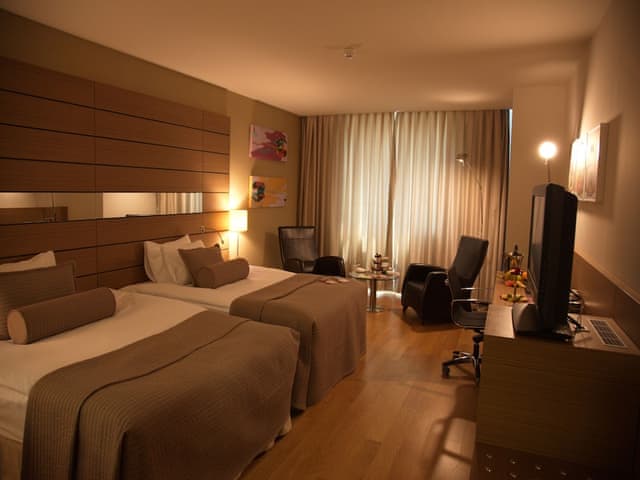 Standard Double Queen Bed Room