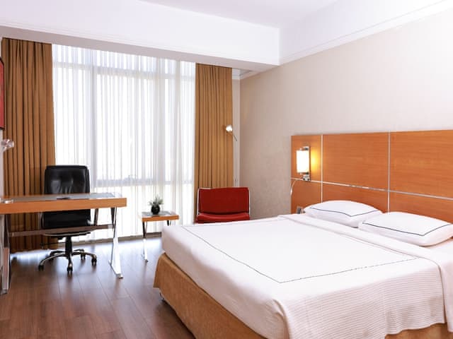 Superior Room, 1 King Bed
