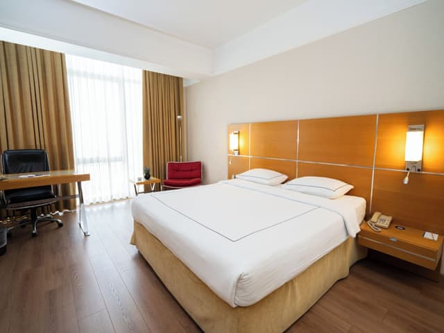 Superior Room, 1 King Bed