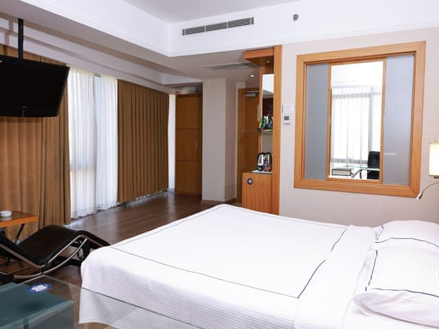 Comfort Room, 1 King Bed