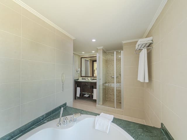 Suite, 1 Bedroom (Seafront)