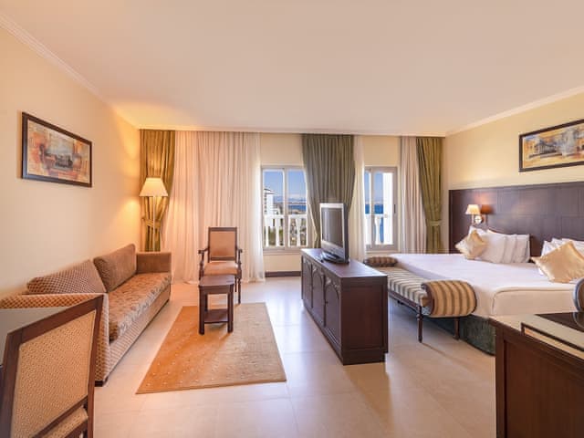 Junior Suite, 1 King Bed, Sea View (Side Sea View)