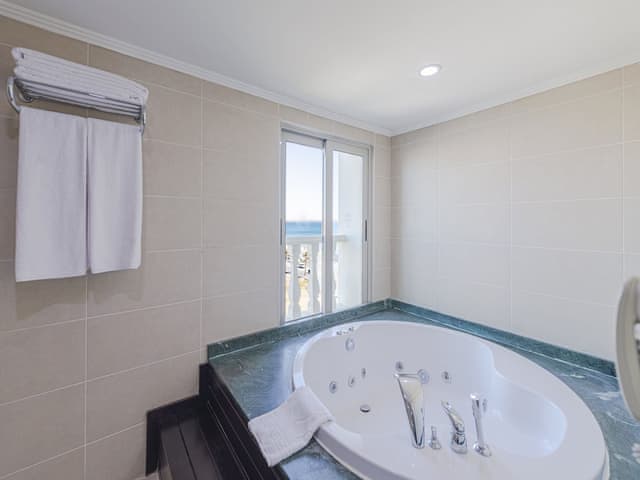 Suite, 1 Bedroom (Seafront)