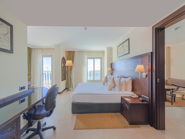 Suite, 1 Bedroom (Seafront)