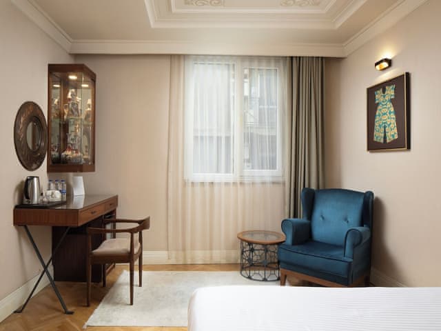 CONNECTION TWIN+DELUXE ROOM