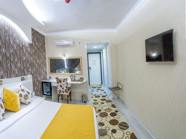 Deluxe Çift Kişilik veya İki Tek Kişilik Yataklı Oda