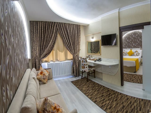 Deluxe Çift Kişilik veya İki Tek Kişilik Yataklı Oda