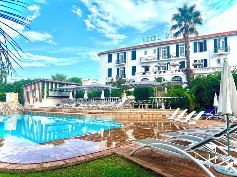 Hôtel des Mimosas – Antibes