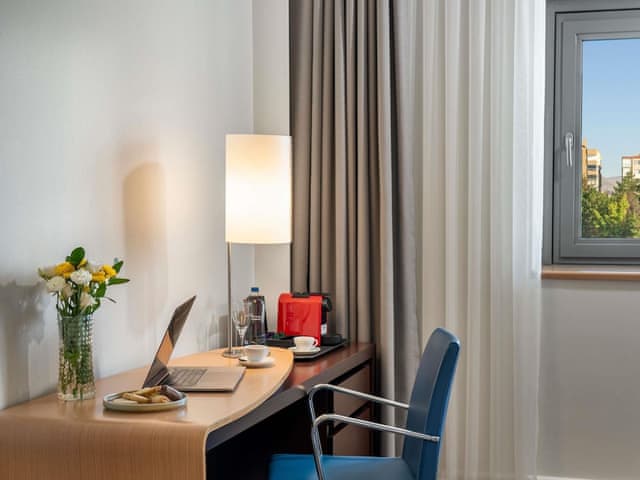 Executive Room, 1 Queen Bed