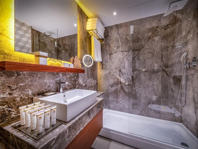 Family Room, Sea View