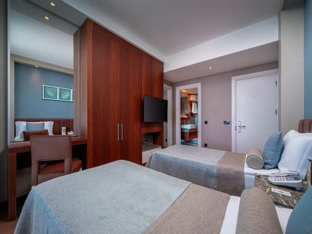 Family Room, Sea View