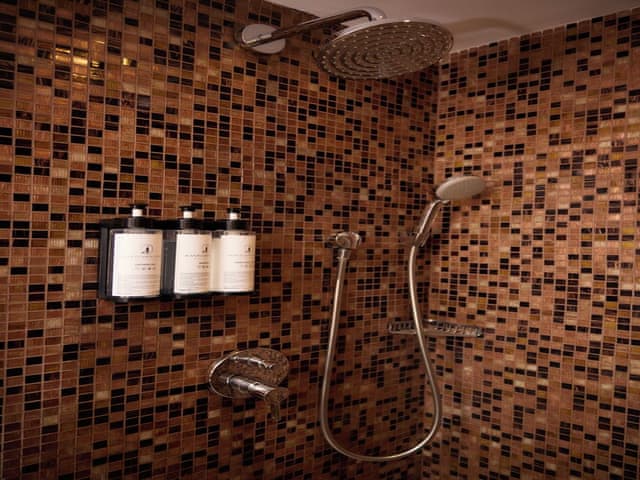 Deluxe Çift Kişilik veya İki Tek Kişilik Yataklı Oda