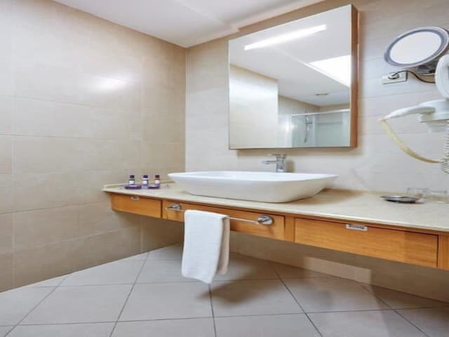 Superior Room, 1 Queen Bed