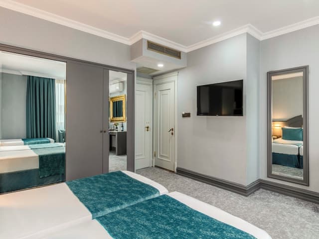 Triple Room, 3 Twin Beds