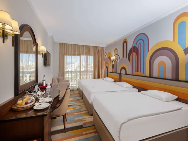 Deluxe Room, City view