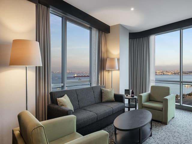 Junior Suite, 1 King Bed, Sea View