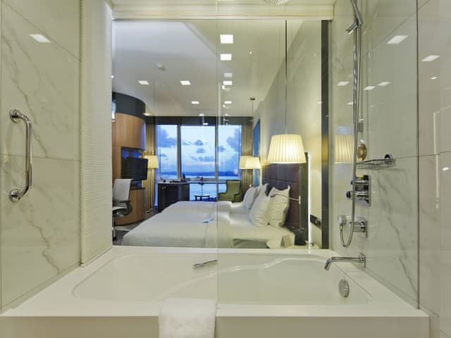 Deluxe Room, 1 King Bed, Sea View