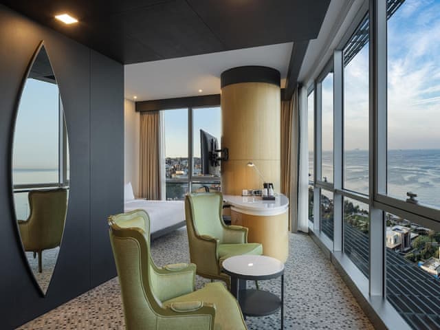 Family Suite, 1 King Bed