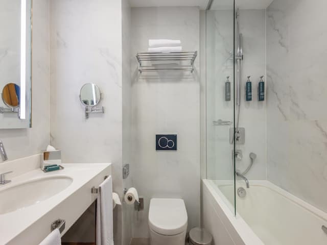 Deluxe Room, 1 King Bed